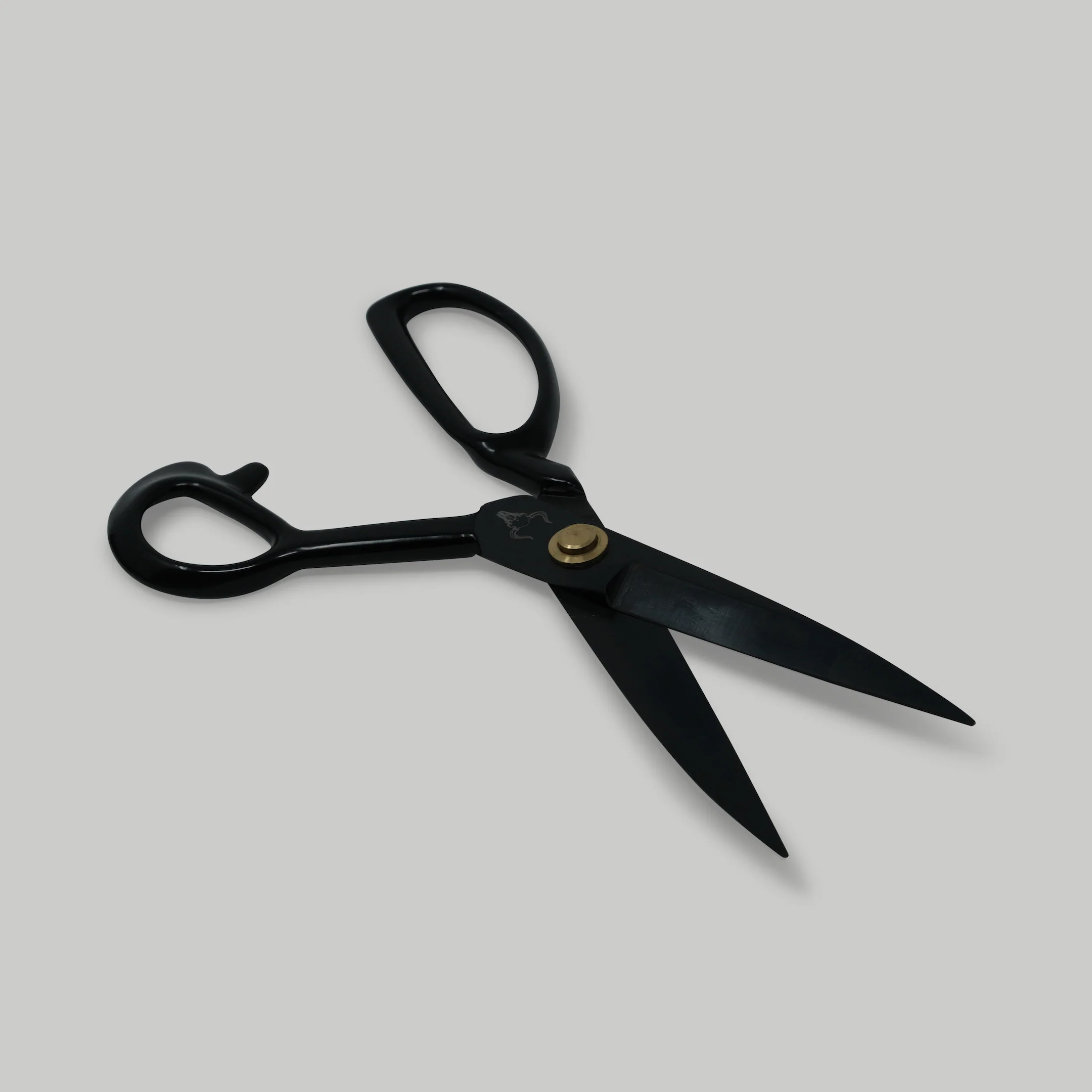 Lonsdale Leather Premium Black Edition Scissors