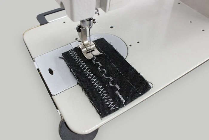 Techsew - 20U53 ZigZag Industrial Sewing Machine - Image 3