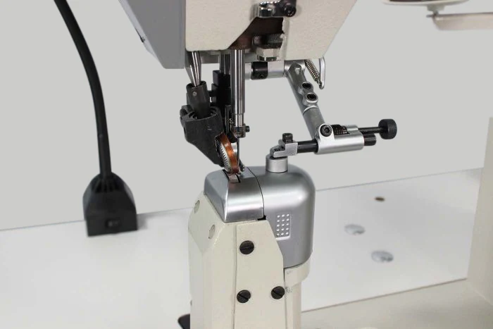 Techsew - 830 PRO-SR Post Bed Roller Foot - Image 4